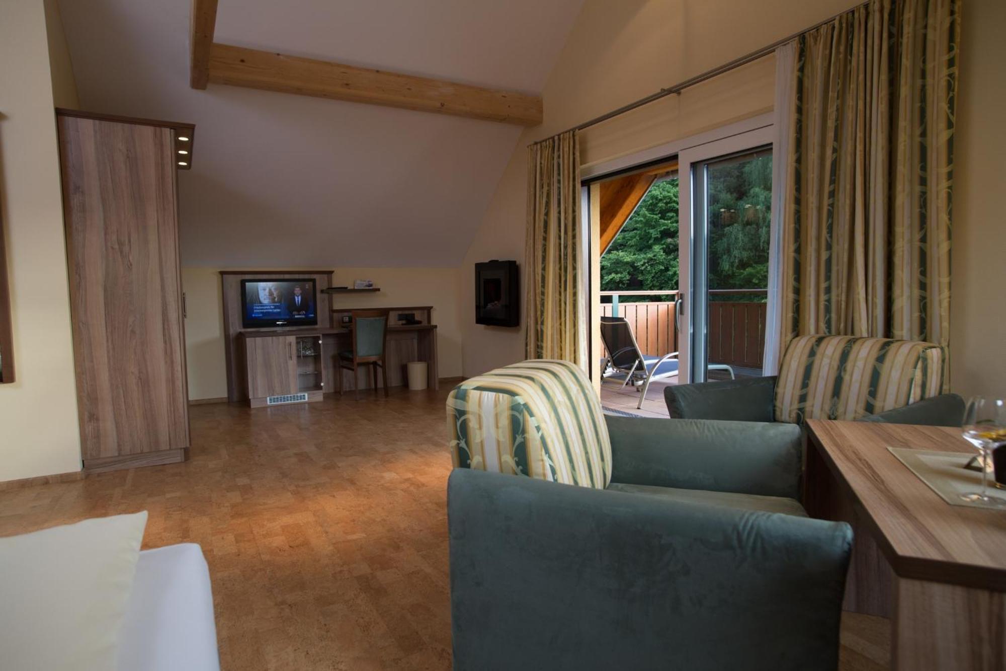 Wald-Hotel Heppe Dammbach Pokoj fotografie
