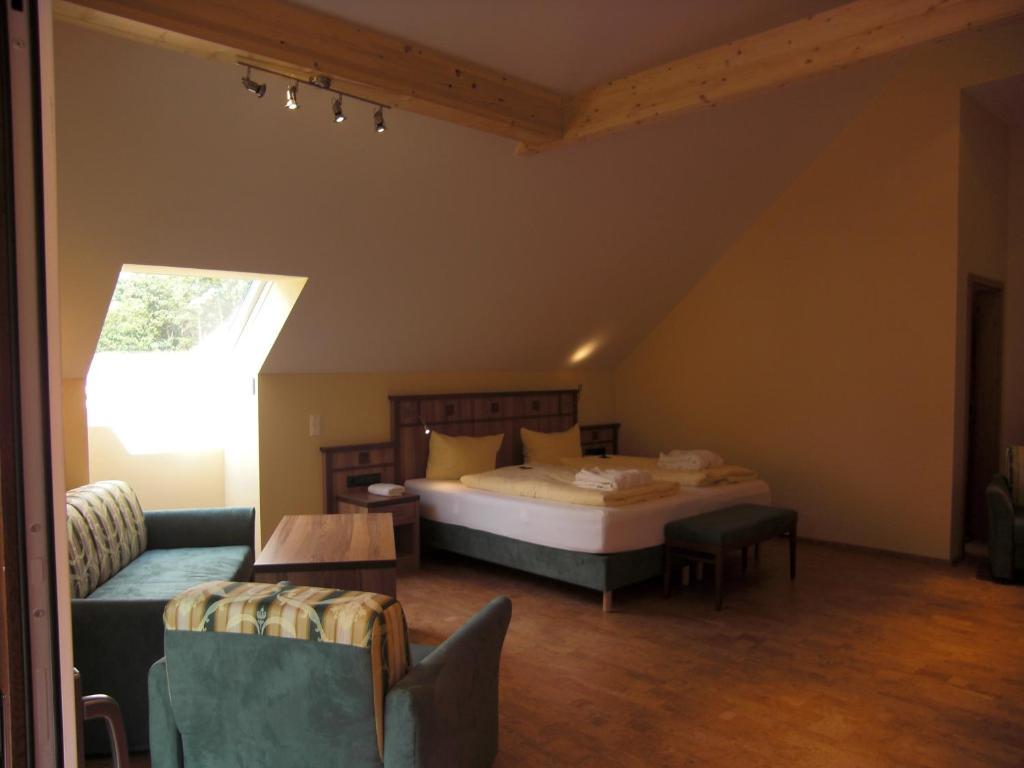 Wald-Hotel Heppe Dammbach Pokoj fotografie